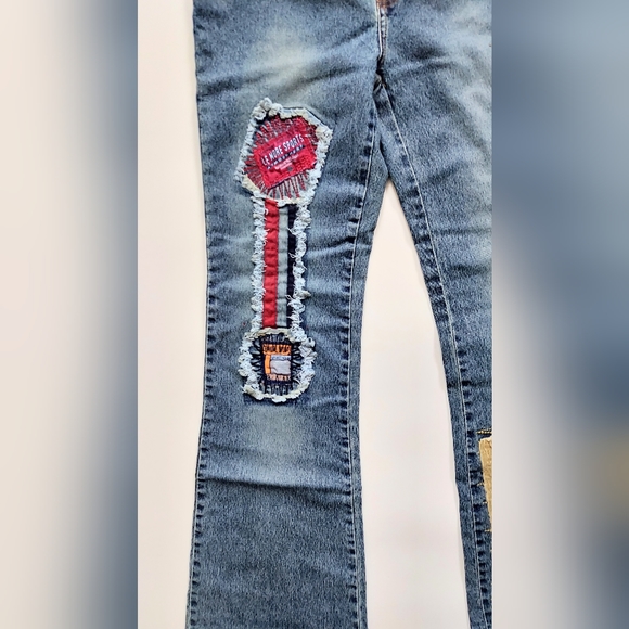 Le More Size 13 Unique Embroidered Patch Flared Denim Blue Jeans - Picture 5 of 11